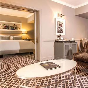 Luxury Suite